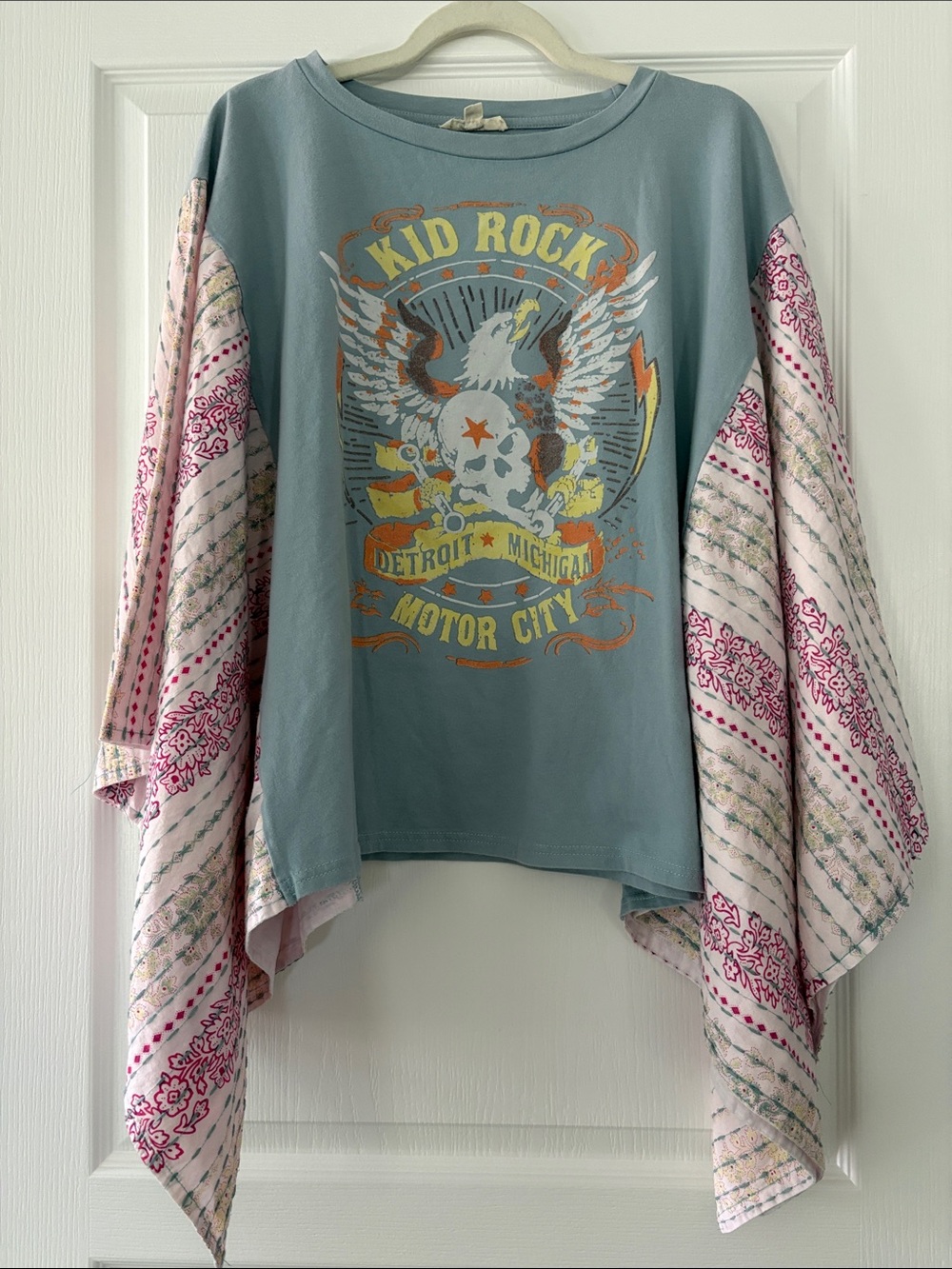 Blue Velvet Kimono Style Boho Graphic Tee with Pink Pattern